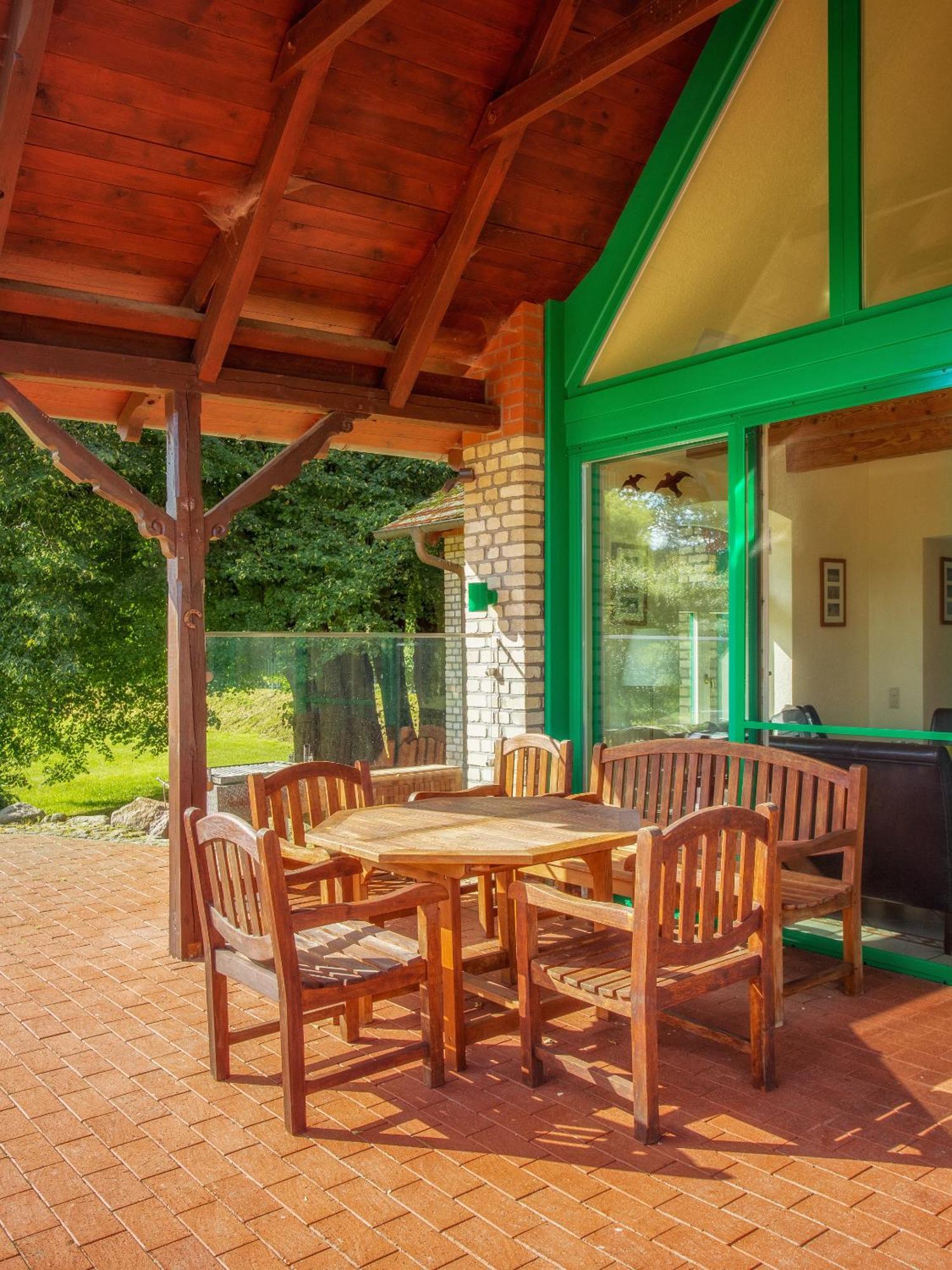 J1 Idyllisches Ferienhaus Mit Seeblick Julchendorf Exteriör bild