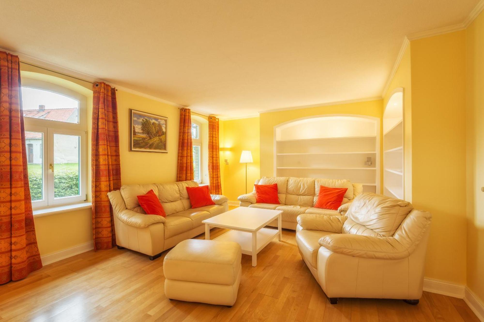 J1 Idyllisches Ferienhaus Mit Seeblick Julchendorf Exteriör bild